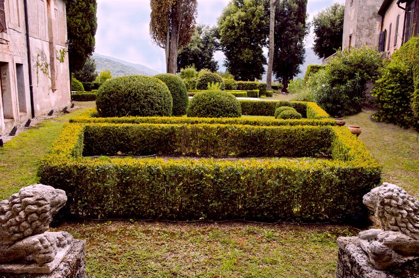 Italian formal garden at the Del Gallo estate